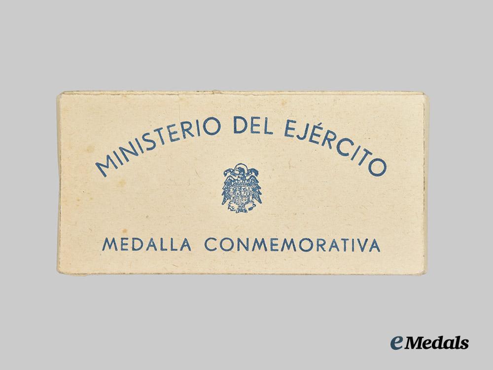 spain,_spanish_state._a_medal_of_the_russian_campaign,_with_case,_by_diez_y_campañia___m_n_c8898
