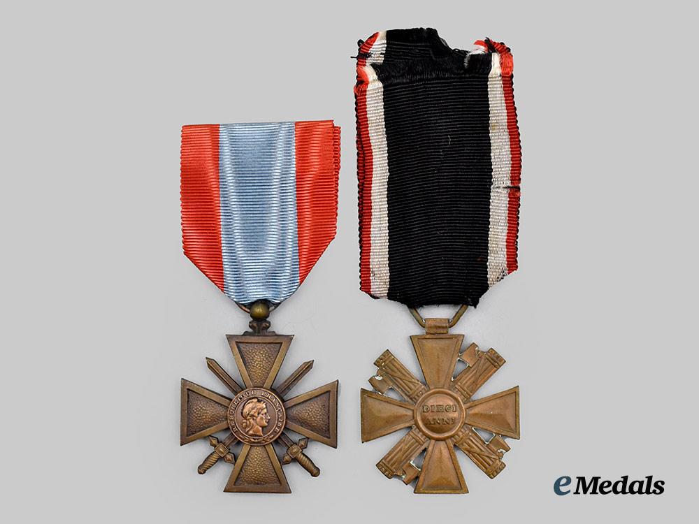 europe._a_pair_of_medals_and_decorations___m_n_c8992