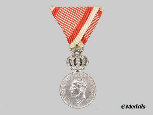 yugoslavia,_kingdom._a_royal_household_medal_of_king_alexander_i_karadordevic,_in_silver___m_n_c9086