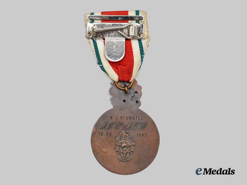 south_africa._an_intelligence_medal_for_dedicated_service_to_b._j_segwatle___m_n_c9101