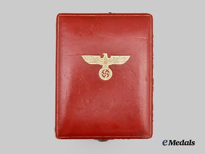 germany,_third_reich._an_order_of_the_german_eagle,_i_i_i_class_cross_with_case,_by_gebrüder_godet___m_n_c9237