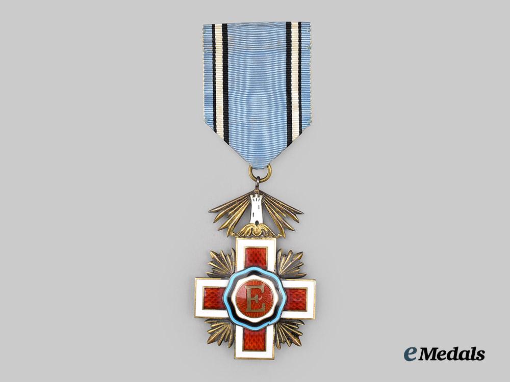 estonia,_independent_democratic_nation._an_order_of_merit_of_the_estonian_red_cross,_by_roman_tavast___m_n_c9255