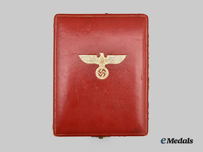 germany,_third_reich._an_order_of_the_german_eagle,_i_i_i_class_cross_with_case,_by_gebrüder_godet___m_n_c9258