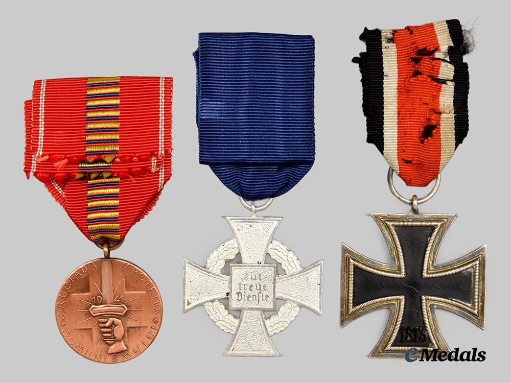 germany,_third_reich._a_mixed_lot_of_awards_for_military_and_civil_service___m_n_c9743