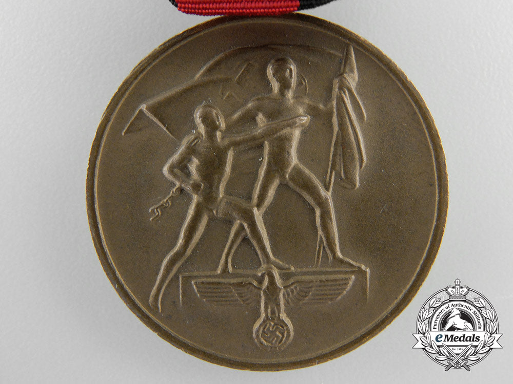 a_commemorative_medal_for1._october1938_with_case_of_issue_a_1899