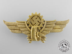 A Daf Cap Badge For Officers