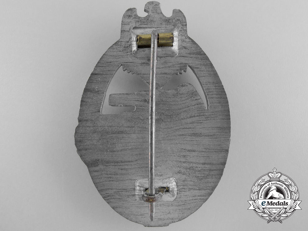 a_silver_grade_tank_badge_a_6533