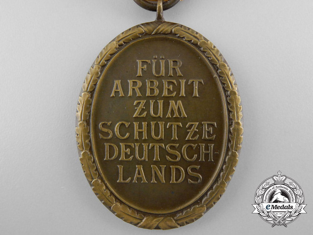 a_mint_west_wall_medal_with_packet_by_julius_maurer_a_9855_1