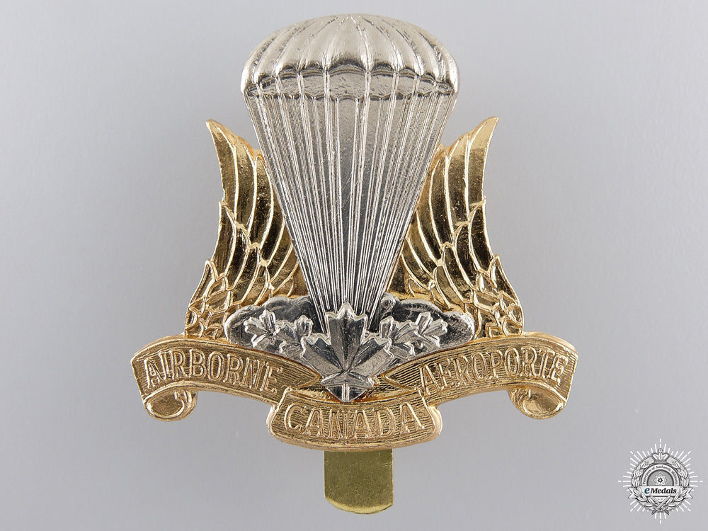 a_canadian_airborne_regiment_cap_badge_a_canadian_airbo_54e8d11219050