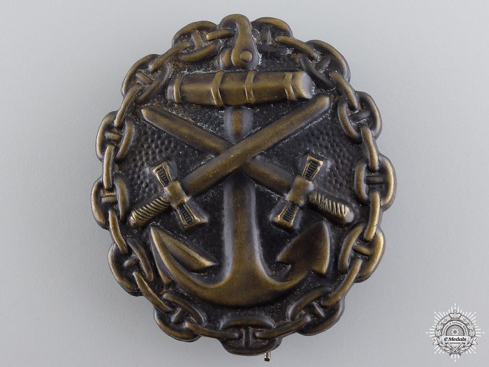 a_first_war_naval_wound_badge;_black_grade_a_first_war_nava_547e1f3586832