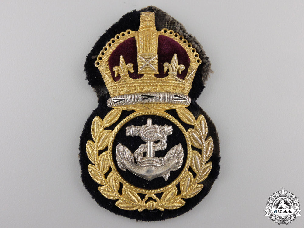 a_royal_canadian_navy_chief_petty_officer_badge_a_royal_canadian_556de9ac47313