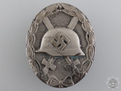 A Silver Grade Second War Wound Badge