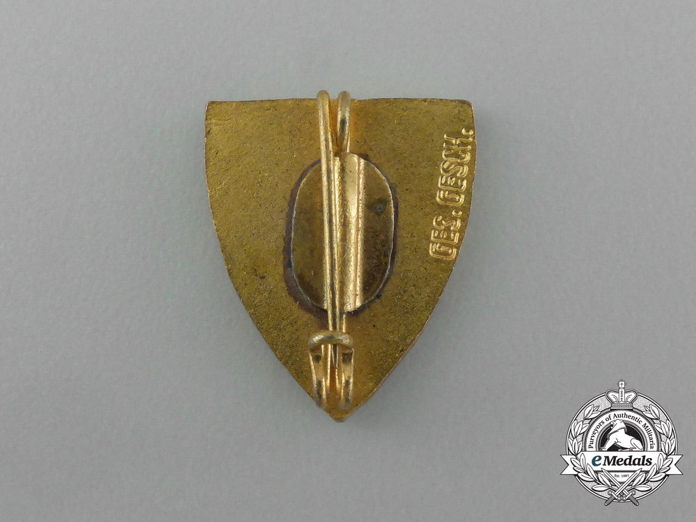 an_eastern_german’s_association_membership_badge;_type_ii_aa_0211