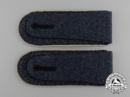 a_mint_and_unissued_pair_of_luftwaffe_hermann_goering_division_em’s_shoulder_boards_aa_0853