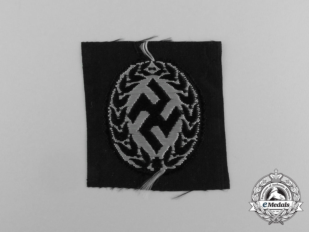 a_mint_and_unissued_schuma_nco’s_m43_cap_insignia_aa_3189