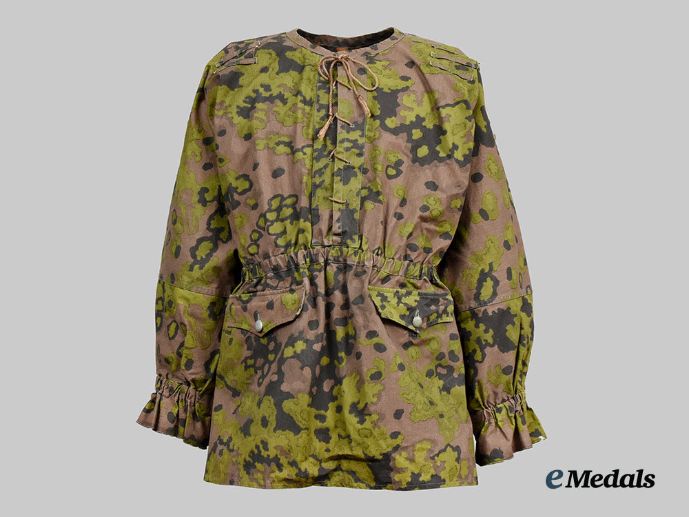 germany,_ss._a_rare_waffen-_ss_m42_oak_leaf“_a”_pattern_reversible_camouflage_smock_ai1_3476