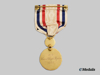 united_states._a_society_of_daughters_of_colonial_wars_medal_in_gold_to_harriet_vaughn_rigdon_ai1_7403_1