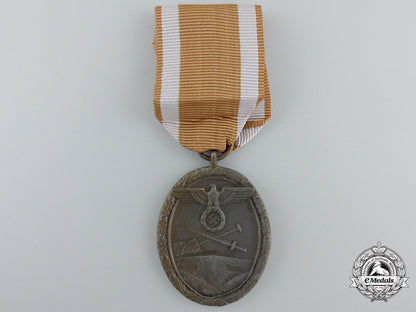 a_west_wall_medal_with_carl_poellath_packet_b_608