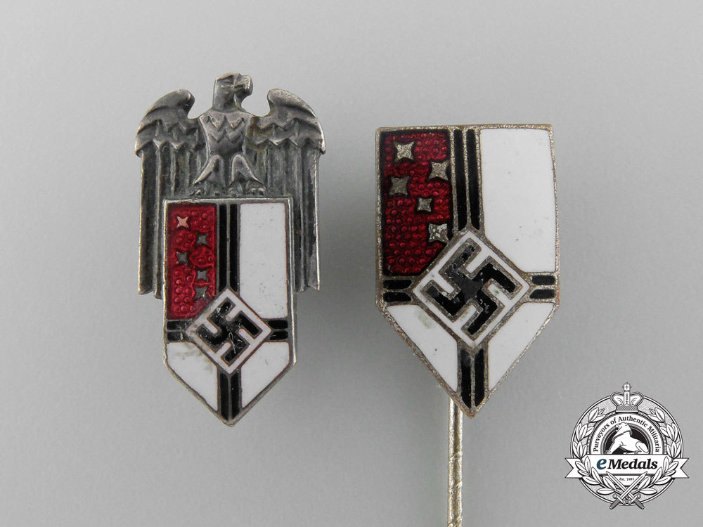 two_honour_of_the_colonial_bund_stickpins_b_8664