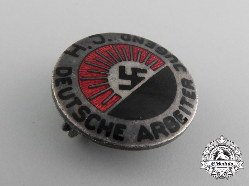 a_hj_national_socialist_worker’s_youth_organization_membership_badge_b_9995