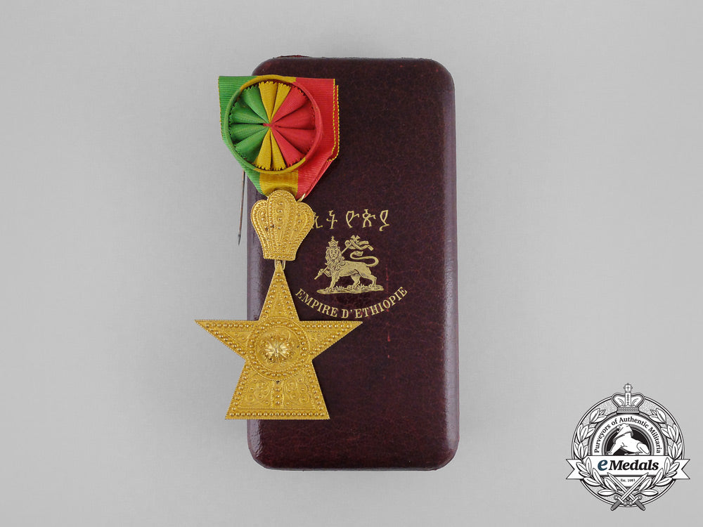 ethiopia._an_order_of_the_star,3_rd_class_officer_with_case_bb_0787