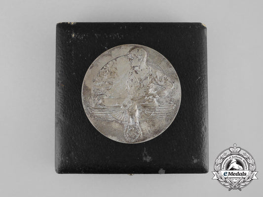 a_second_war_german_cased_chamber_of_industry_and_trade_table_medal_for_long_loyal_labour_bb_1537