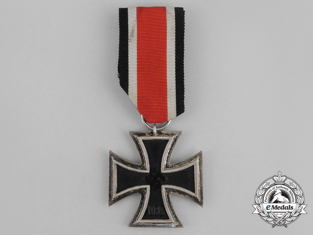 an_iron_cross1939_second_class_with_award_certificate_to_sailor_onboard_destroyer_z-23_bb_1581