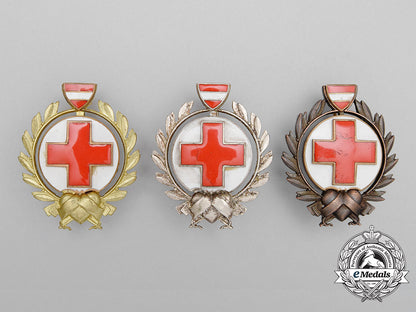 three_austrian_red_cross_merit_breast_badges_bb_3740