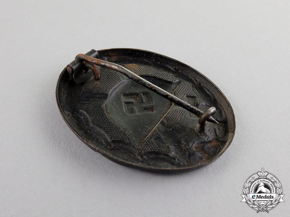 germany._a_black_grade_wound_badge_c17-4827