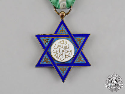 morocco,_spanish_protectorate._an_order_of_mehdauia,_breast_badge,_c.1930_c18-012463