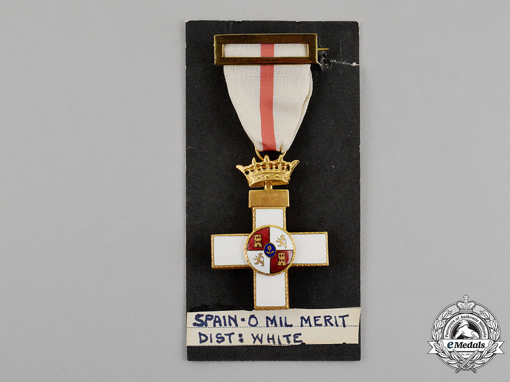 spain,_franco_era._an_order_of_military_merit,1_st_class_cross_with_white_distinction,_c.1940_c18-012467