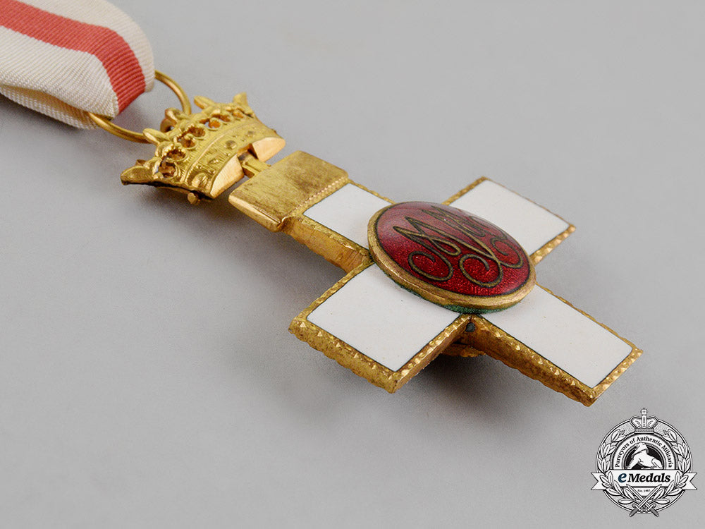 spain,_franco_era._an_order_of_military_merit,1_st_class_cross_with_white_distinction,_c.1940_c18-012472