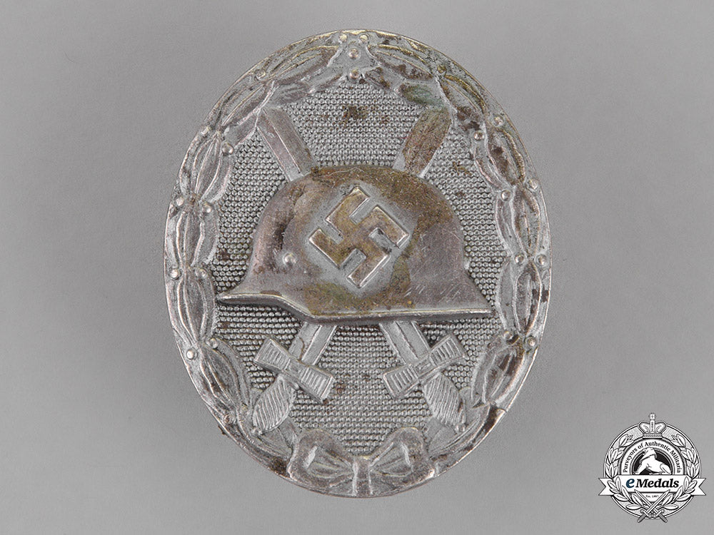 germany._a_wound_badge,_silver_grade,_by_schauerte&_höfeld_of_lüdenscheid_c18-014202