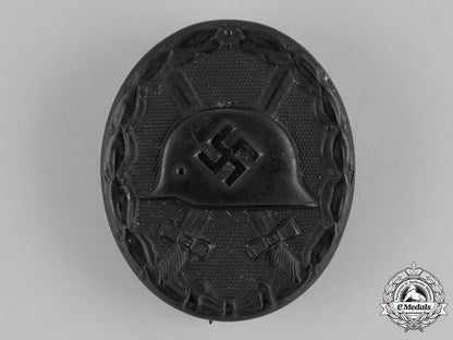 germany._a_wound_badge,_black_grade,_in_its_ldo_presentation_case_c18-021921