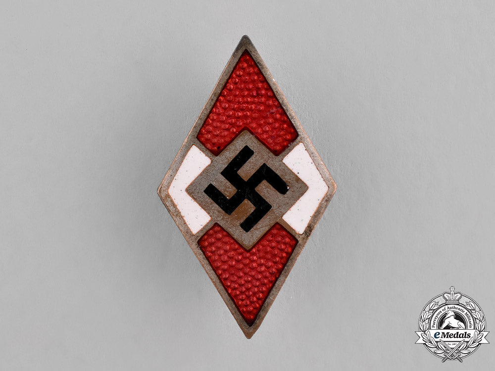 germany,_third_reich._a_hitler_youth(_hj)_membership_badge_by_matthias_oeschler&_sohn,_ansbach_c18-027536