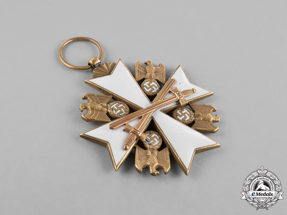 germany._an_order_of_the_german_eagle,_third_class_with_swords_c18-031885