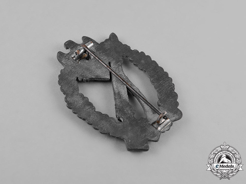 germany,_wehrmacht._a_silver_grade_infantry_assault_badge_c18-032214