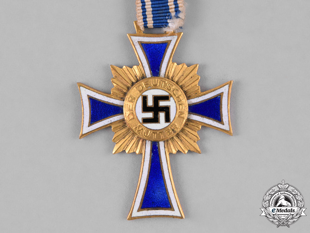 gerany,_third_reich._an_honour_cross_of_the_german_mother,_first_class_c18-035576