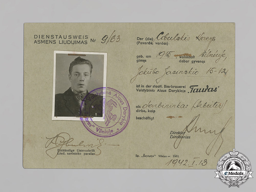 germany,_third_reich._a_german/_lithuanian_identity_card_belonging_to_k._cibulskis_c18-037466