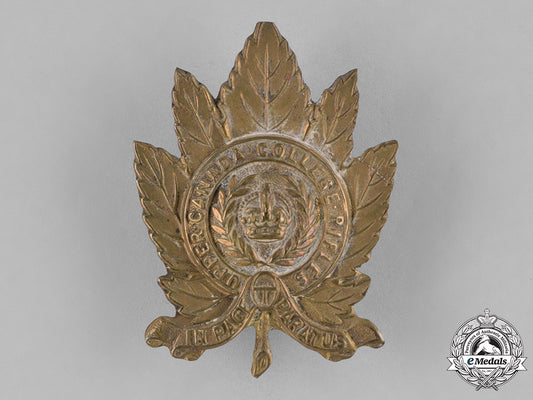 canada._an_upper_canada_college_rifles_cap_badge,_c.1945_c18-037953