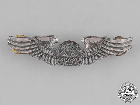 united_states._an_army_air_force_navigator_badge_c18-038711