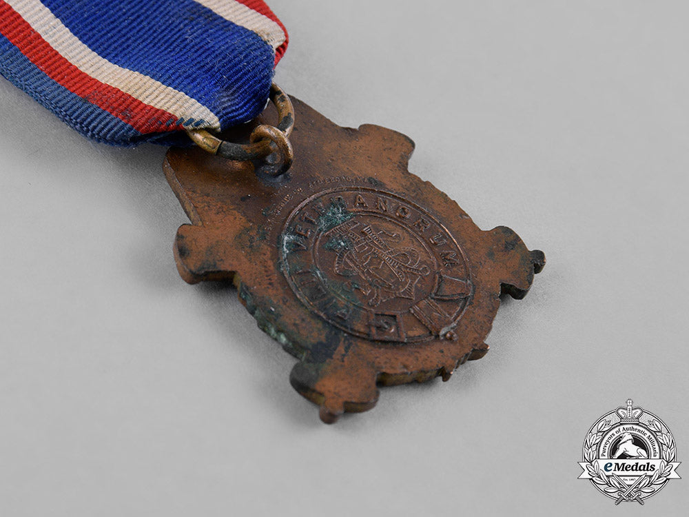 united_states._sons_of_union_veterans_of_the_civil_war_membership_badge_c18-040204