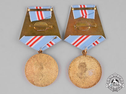 yemen,_people's_democratic_republic,_south_yemen._two_military_long_service_medals_c18-040979