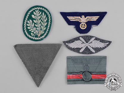 germany,_wehrmacht._a_group_of_second_war_period_wehrmacht_insignia_c18-041608