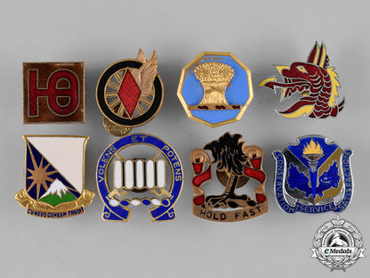 united_states._fifty_regimental_insignia_badges_c18-044569