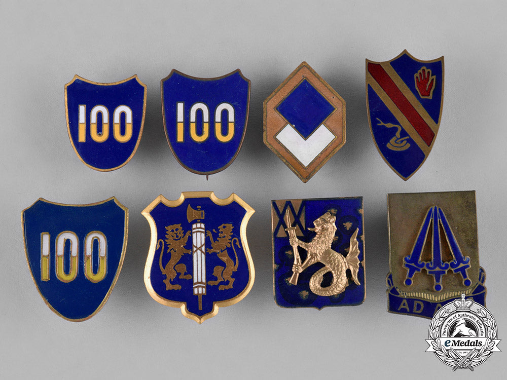 united_states._fifty_regimental_insignia_badges_c18-044577