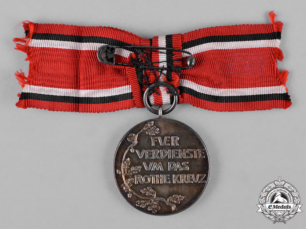 germany,_drk._a_german_red_cross_medal,_c.1915_c18-049873
