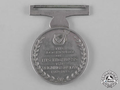 malaysia,_kedah._a_medal_of_the_accession_of_the_sultan_c18-051796