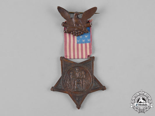 united_states._a_grand_army_of_the_republic(_gar)_membership_badge_c18-052243