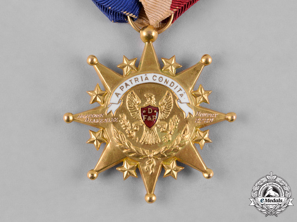 united_states._a_daughters_of_the_founders_and_patriots_of_america_badge_in_gold,_to_hortense_blakeslee_dunphy_c18-052417_1